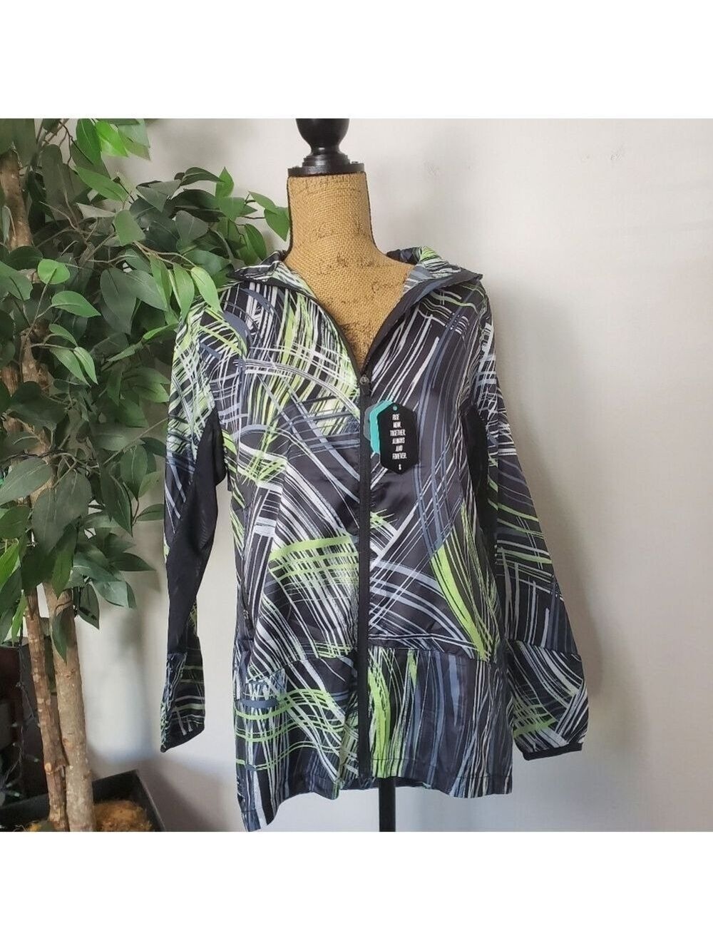 NEW RISE By Lularoe Abstract Jacket Black and Green Zip Up Light Weight Size S